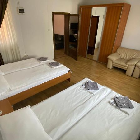 Permissive Villa Kaloşvar Dış mekan fotoğraf